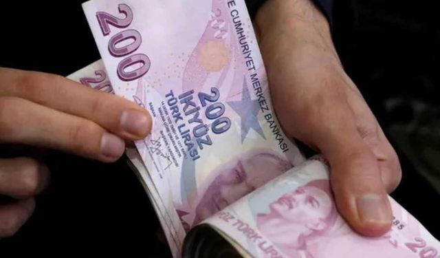 Vatandaşlar: Bu asgari ücretle 2026 yılı daha da kötü olacak