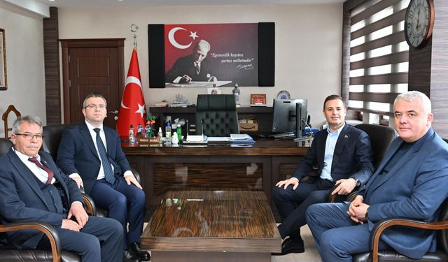 Ahmet Akın'dan Savaştepe'ye çıkarma