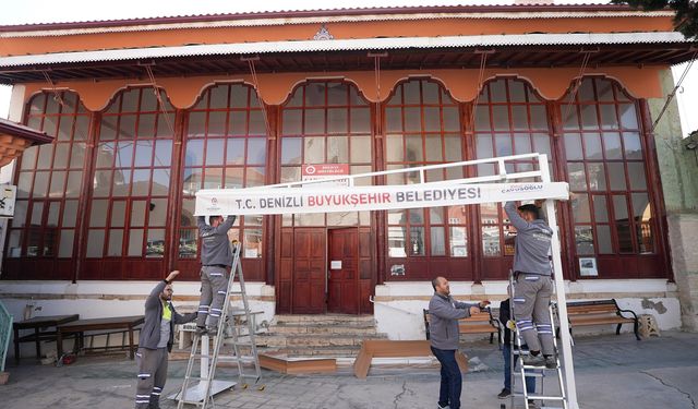 Büyükşehir’den cami avlularına nefes aldıran hizmet