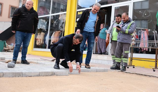 Büyükşehir’den Fatih Mahallesi’nde kaldırım genişletme çalışması