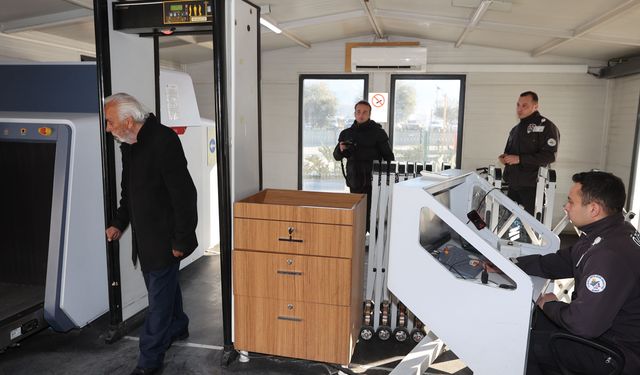 Büyükşehir’den otogarlarda sıkı güvenlik: 2 Bin 520 kesici alet ele geçirildi