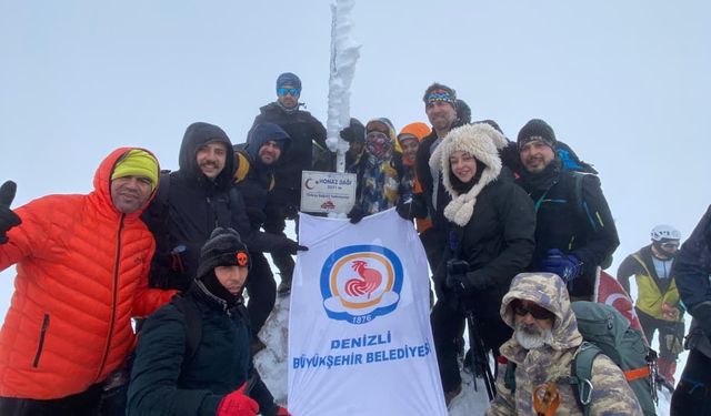 Kazıkbeli Savaşı anısına Honaz Dağı’na zirve tırmanışı