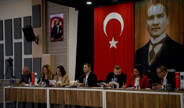 Kuşadası’nda yeni yılın ilk meclis mesaisi