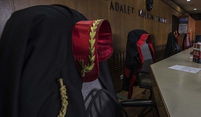 İddianamede eski başsavcıvekiline rüşvet iddiası