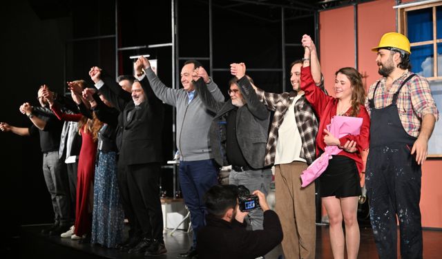 ‘Şiddetli geçimsizlik’ dünya prömiyerini yaptı