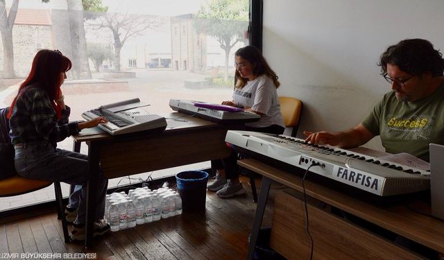 Sanat yolculuğunda gençler yalnız değil