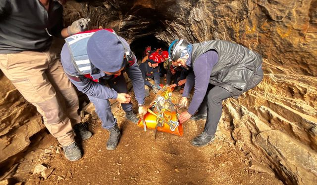 İzmir’de 9 saatlik kurtarma operasyonu!