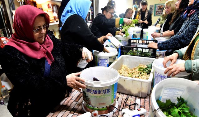 Bornova’da kent tarımı kompostla dönüşüyor