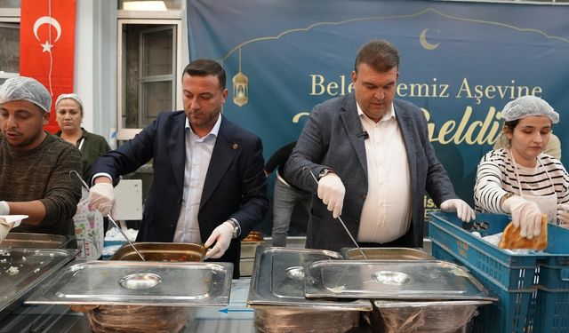 Seferihisar Belediyesi, Ramazan’ın ilk iftarını düzenledi