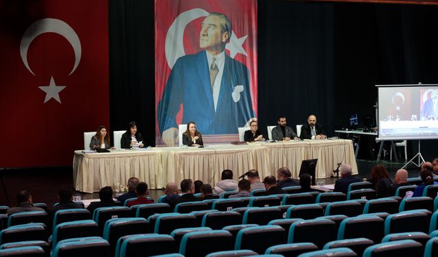 Konak Meclisi’nde 6 Şubat depremleri anıldı