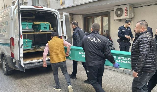 Manisa’da korkunç gece eşini uykusunda bıçakladı