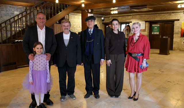 İbramaki Sanat Galerisi’nde ‘Çinilerin Dansı’ sergisi