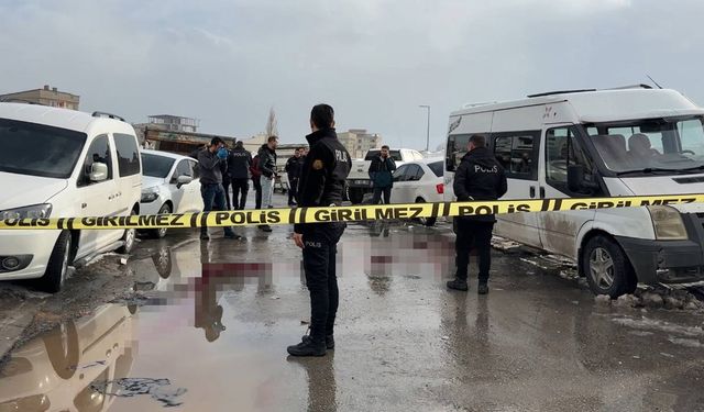 Yüksekova’da Silahlı İntihar Girişimi: 1 Ağır Yaralı