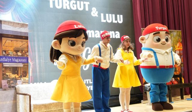 Turgutlu’da Yeni Dönem: Turgut ve Lulu Sahneye Çıktı