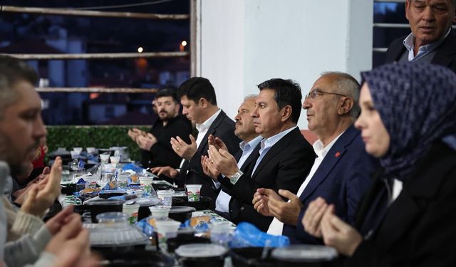 Başkan Aras Kavaklıdere’de iftara katıldı