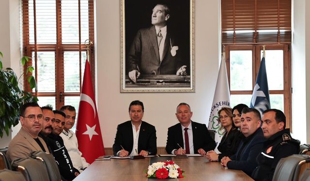 Büyükşehir ile Tüm Yerel-Sen arasında Sosyal Denge Sözleşmesi imzalandı