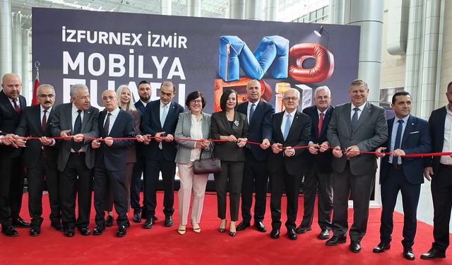 İZFURNEX 2026-İzmir Mobilya Fuarı kapılarını açtı