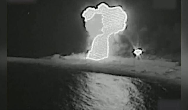 ABD: İran'ın Umman Körfezi'ndeki 11 gemisini batırdık