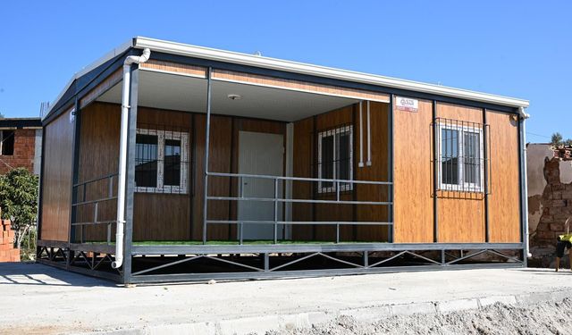 Manisa Büyükşehir’den mağdur aileye yeni yaşam alanı