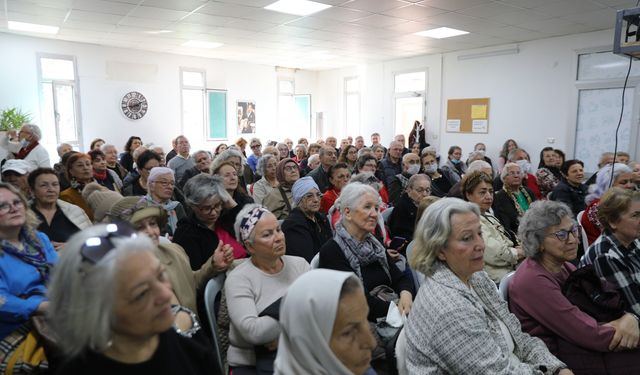 Seferihisar’da “Sağlıklı Yaşlanma” Söyleşisi’ne yoğun ilgi