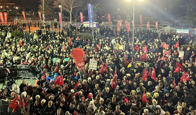 CHP Saraçhane’de büyük miting için toplandı