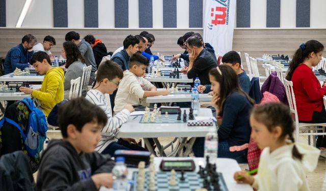TÜLOV Vakfı satranç turnuvası başladı