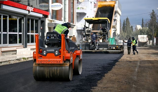 Bornova Belediyesi'nden yol seferberliği