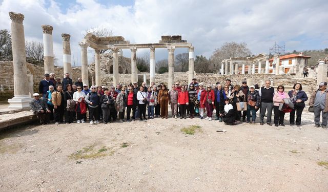 Yaşlılar Haftası keyifli bir geziyle kutlandı