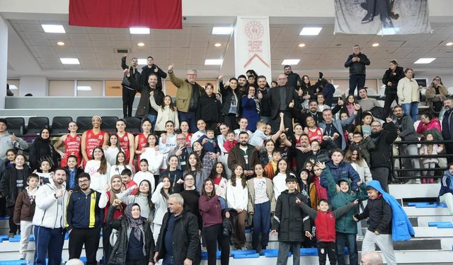 Şampiyonluk yolunda büyük başarı: Turgutlu Belediyespor ikinci yarıda fark yarattı