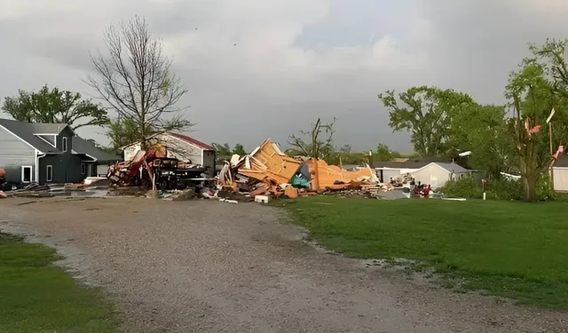 ABD’de hortum felaketi: Evler yıkıldı, üs kapatıldı