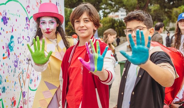 Kuşadası 23 Nisan’da çocuklara unutulmaz bir gün yaşattı