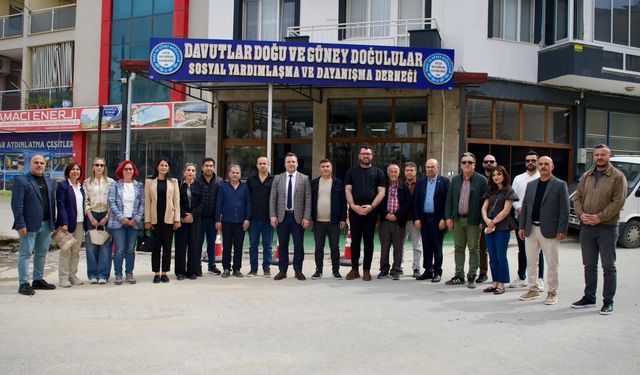 Kuşadası Belediyesi heyetinden Davutlar’a hizmet çıkarması