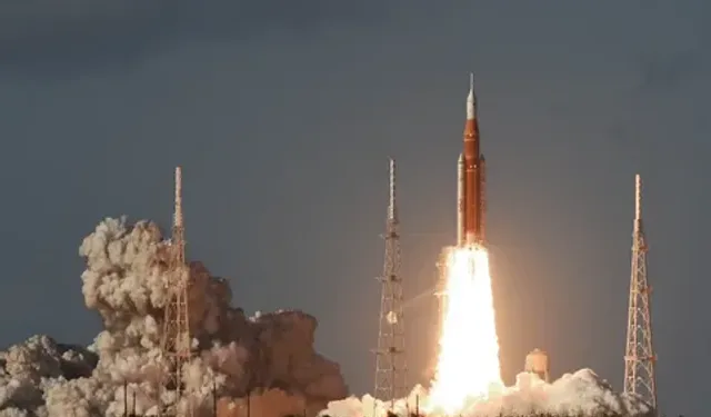 NASA’dan tarihi adım: 54 yıl sonra insanlı ay görevi başladı