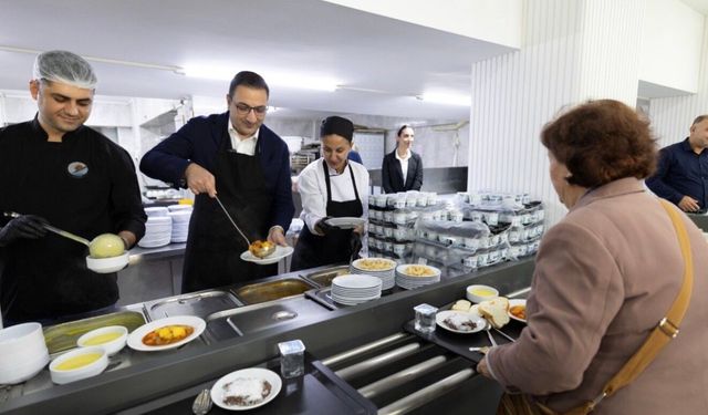 Balçova'da dayanışmanın adresi: Kent Lokantası 1 yaşında