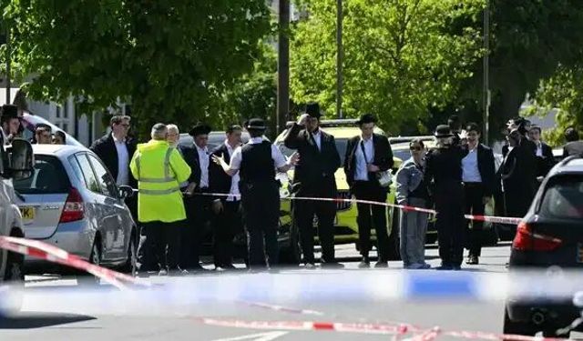Londra’da bıçaklı saldırı: Yaralılar var