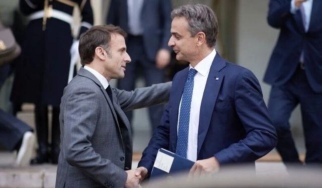 Macron’dan Atina’da Türkiye mesajı