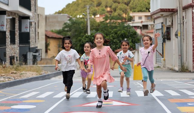 Buca'nın oyun sokakları Türkiye'ye örnek oldu