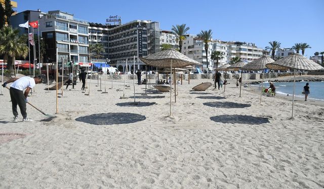 Kuşadası plajlarında sezon hazırlığı başladı