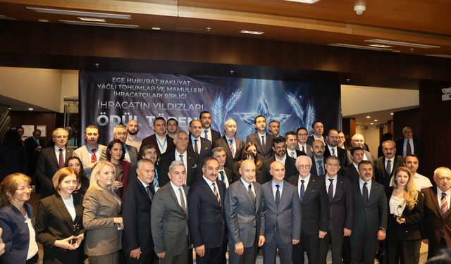 İzmir’de ihracata katkı sağlayan firmalar ödüllendirildi