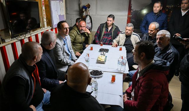 Başkan Eşki minibüsçülerle kahvaltıda buluştu