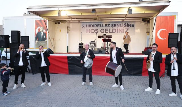Çiğli'de Hıdrellez Şenliği birlik ve dayanışma mesajlarıyla sona erdi