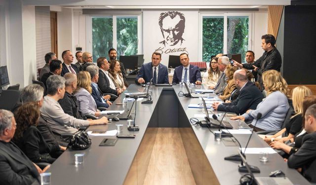 İl Başkanı Çağatay Güç'ün İzmir'deki ilk durağı Bornova