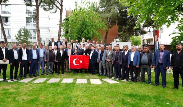 Dutlulu Alaşehir’de muhtarlarla buluştu
