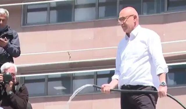CHP Genel Merkezi’nde hortumlu nöbet
