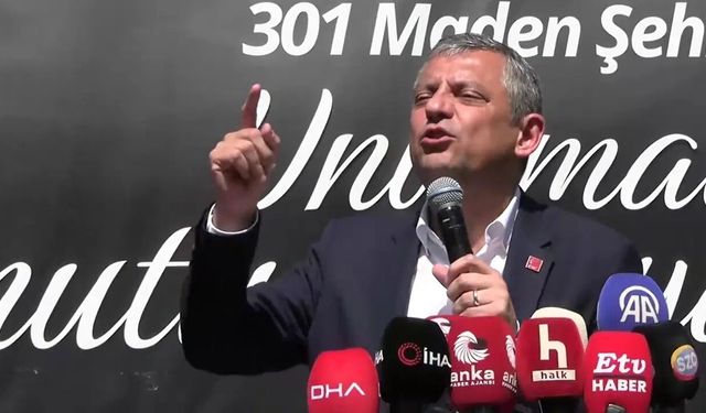 Özgür Özel Soma’da: “Bu rejimi yerle bir edeceğiz”