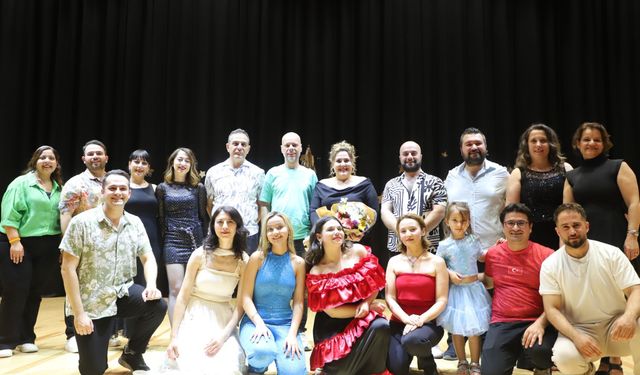 Turgutlu'dan 90'lı yıllara müzik dolu yolculuk
