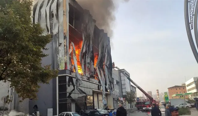 Belediye Başkan Yardımcısı dahil 8 personel gözaltında