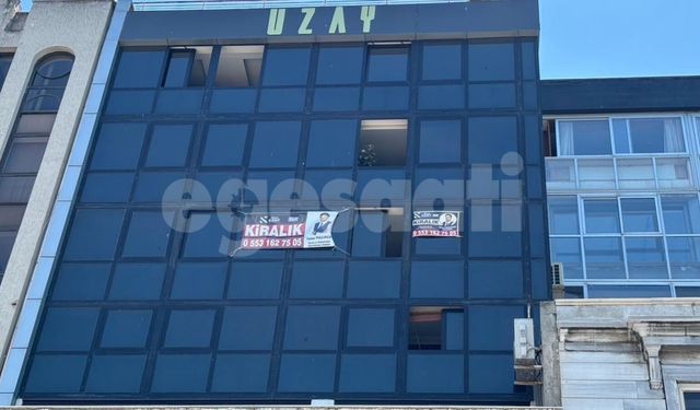 CHP'nin yeni il binası… Fotoğraflara Ege Saati ulaştı!