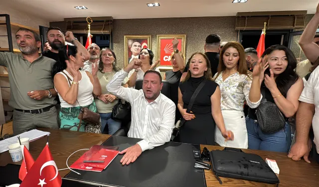 Gümrükçü: Kravatım, yakam paçam dağıldı!