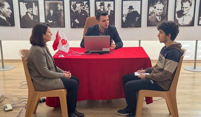 Başkan Yetişkin'den üniversite adaylarına destek